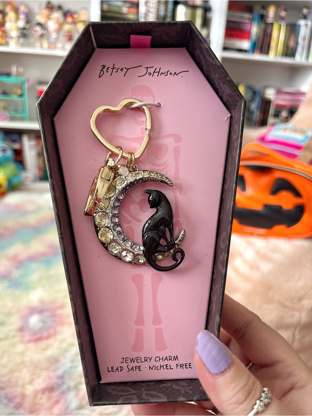 Betsey Johnson black cat keychain